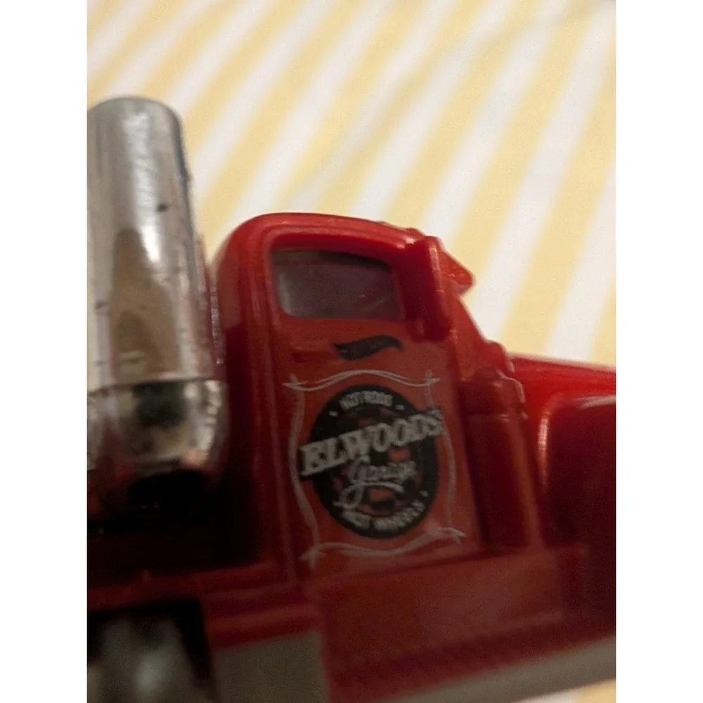 2015 Hot Wheels Turbine Time Red HW City Elwoods Garage Diecast Truck HW15